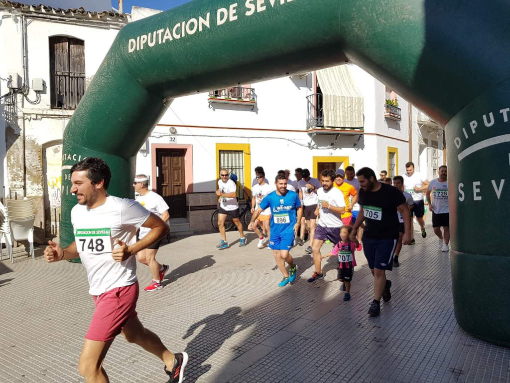 Más de 100 corredores solidarios en La Algaba