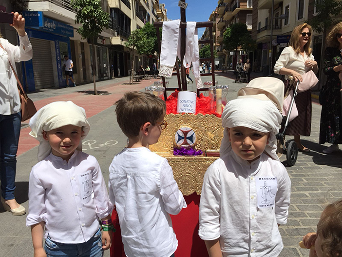 ¡Cruz de Mayo infantil por LA AZOTEA!
